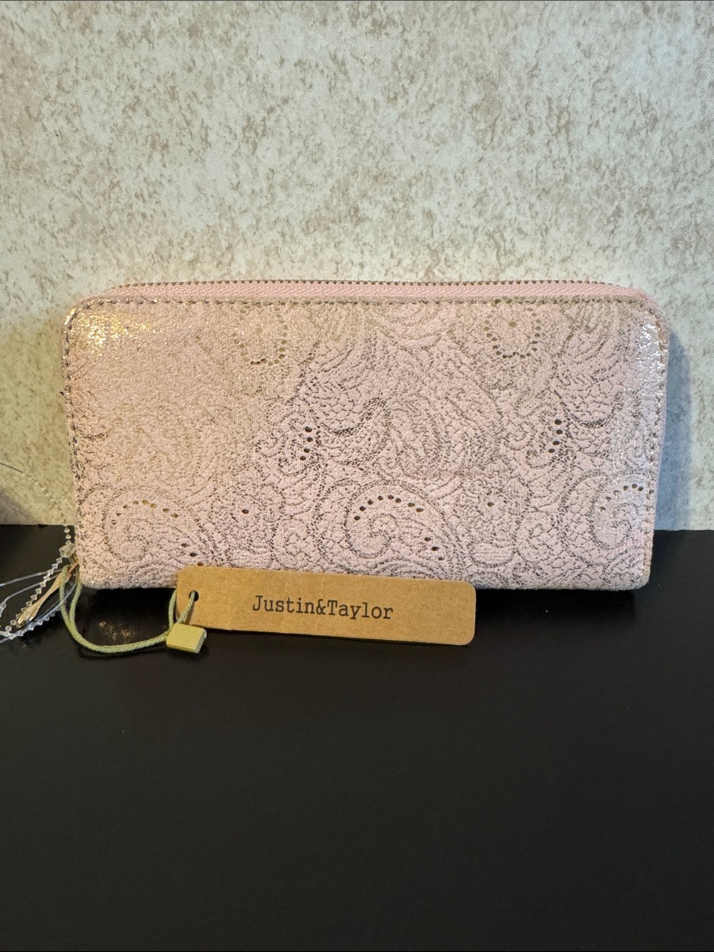 Just...Taylor Pale Pink silver design Zip Wallet